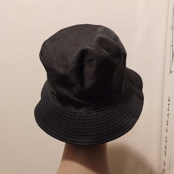 Super Cute Reversible Mushroom Bucket Hat - Picture 7 of 8